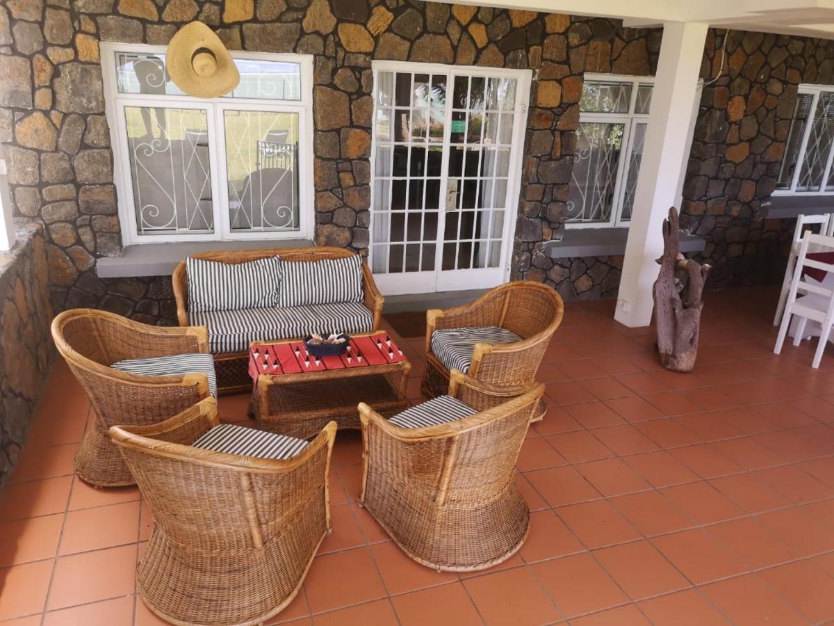 Villa Karel Mauritius Beach House Riambel Buitenkant foto