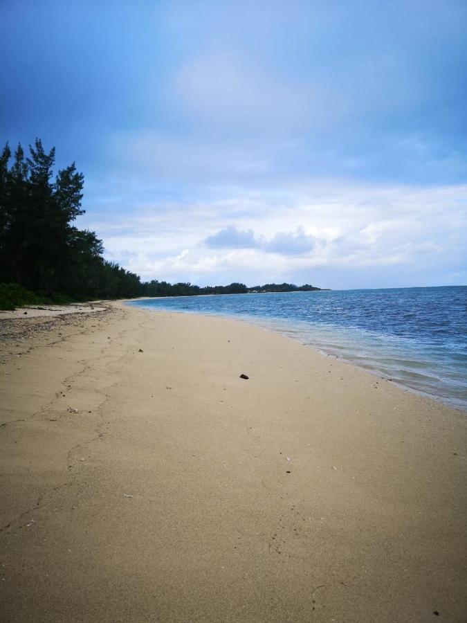 Villa Karel Mauritius Beach House Riambel Buitenkant foto