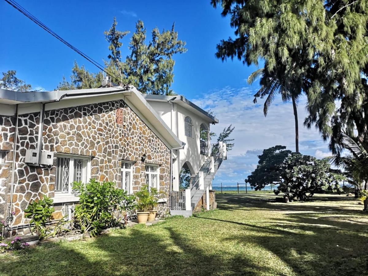 Villa Karel Mauritius Beach House Riambel Buitenkant foto