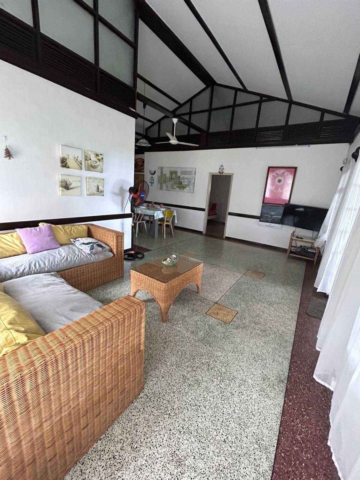 Villa Karel Mauritius Beach House Riambel Buitenkant foto